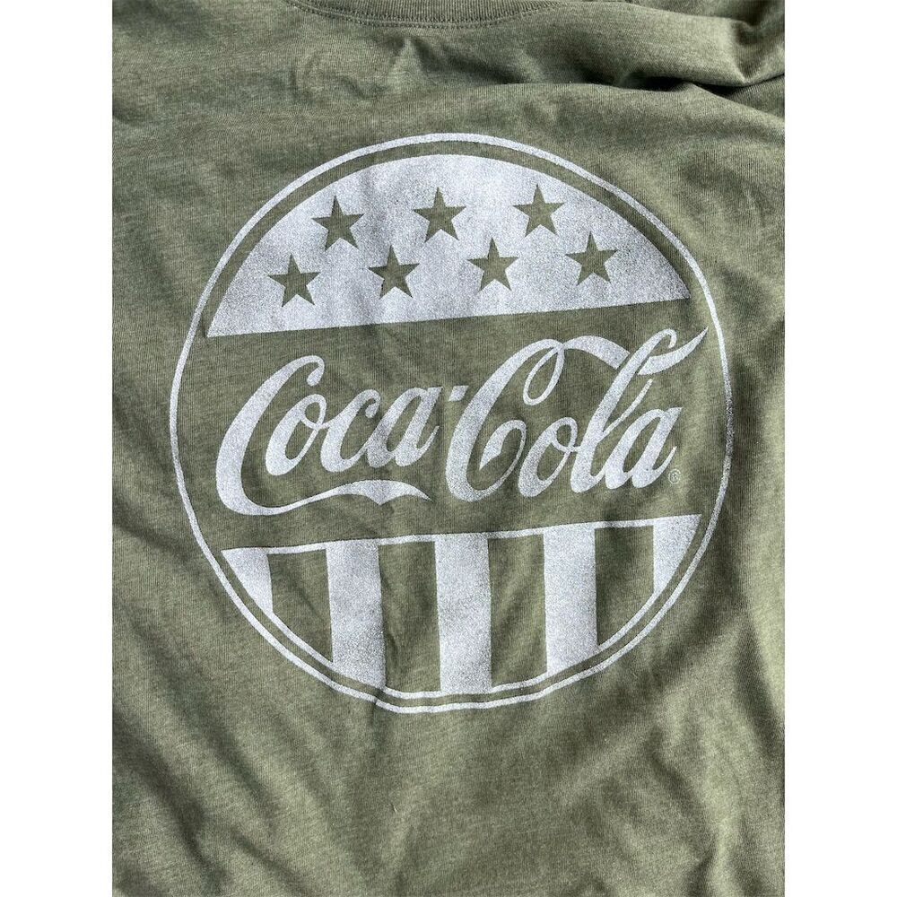 🆕 Lucky Brand Women’s Coca-Cola Graphic T-Shirt Green Sparkle Size S - Picture 3 of 5